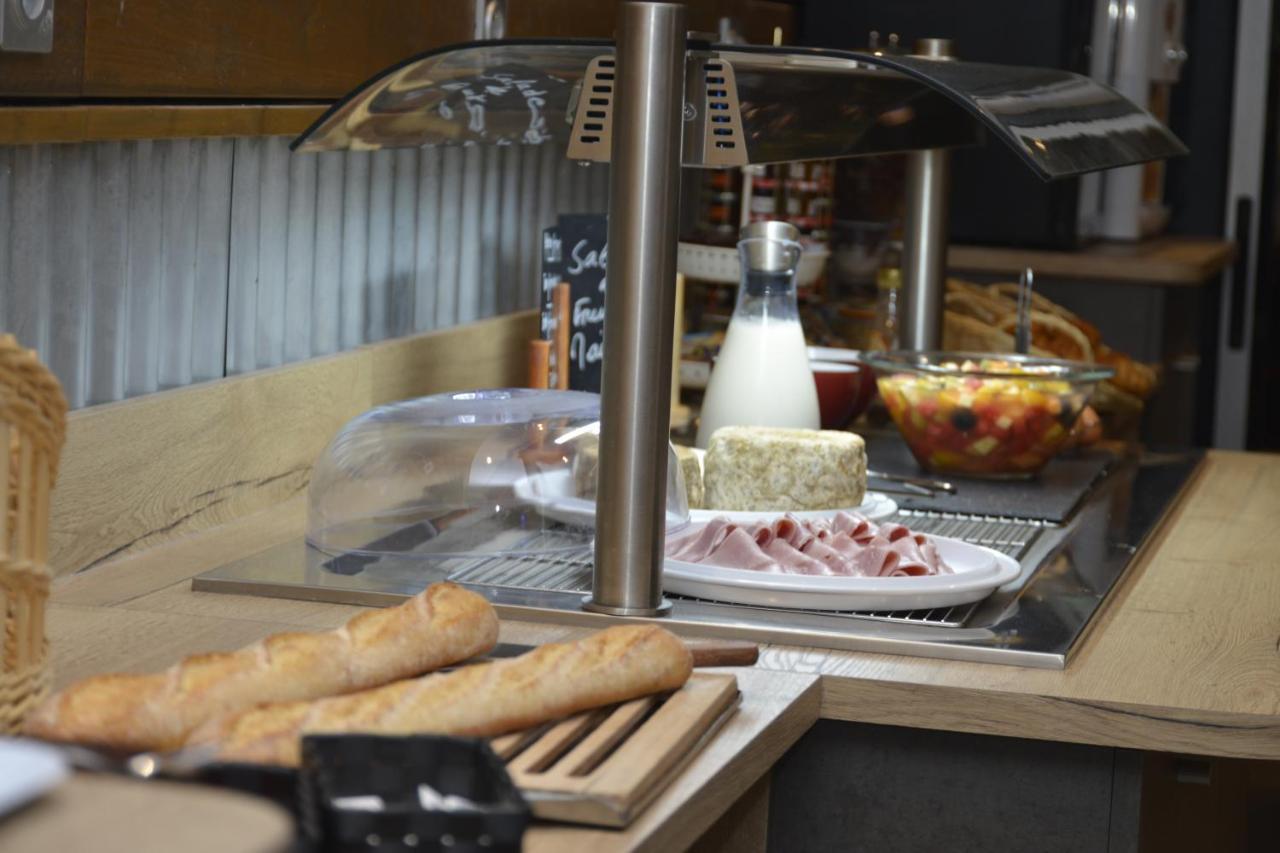 Logis Cris Hotel Et Restaurant, Lyon Sud-Est Corbas Экстерьер фото
