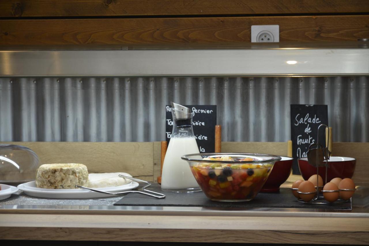 Logis Cris Hotel Et Restaurant, Lyon Sud-Est Corbas Экстерьер фото