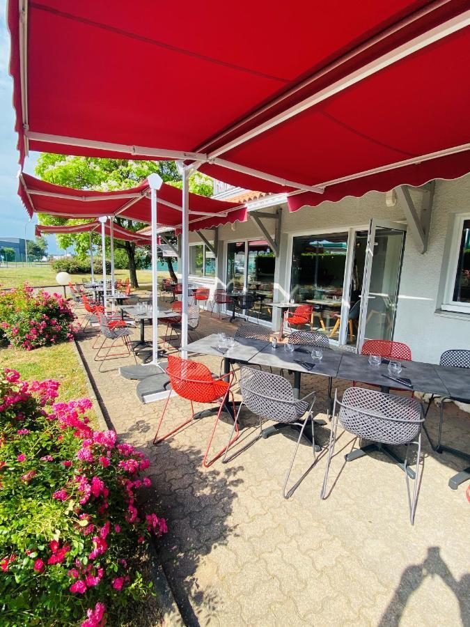 Logis Cris Hotel Et Restaurant, Lyon Sud-Est Corbas Экстерьер фото