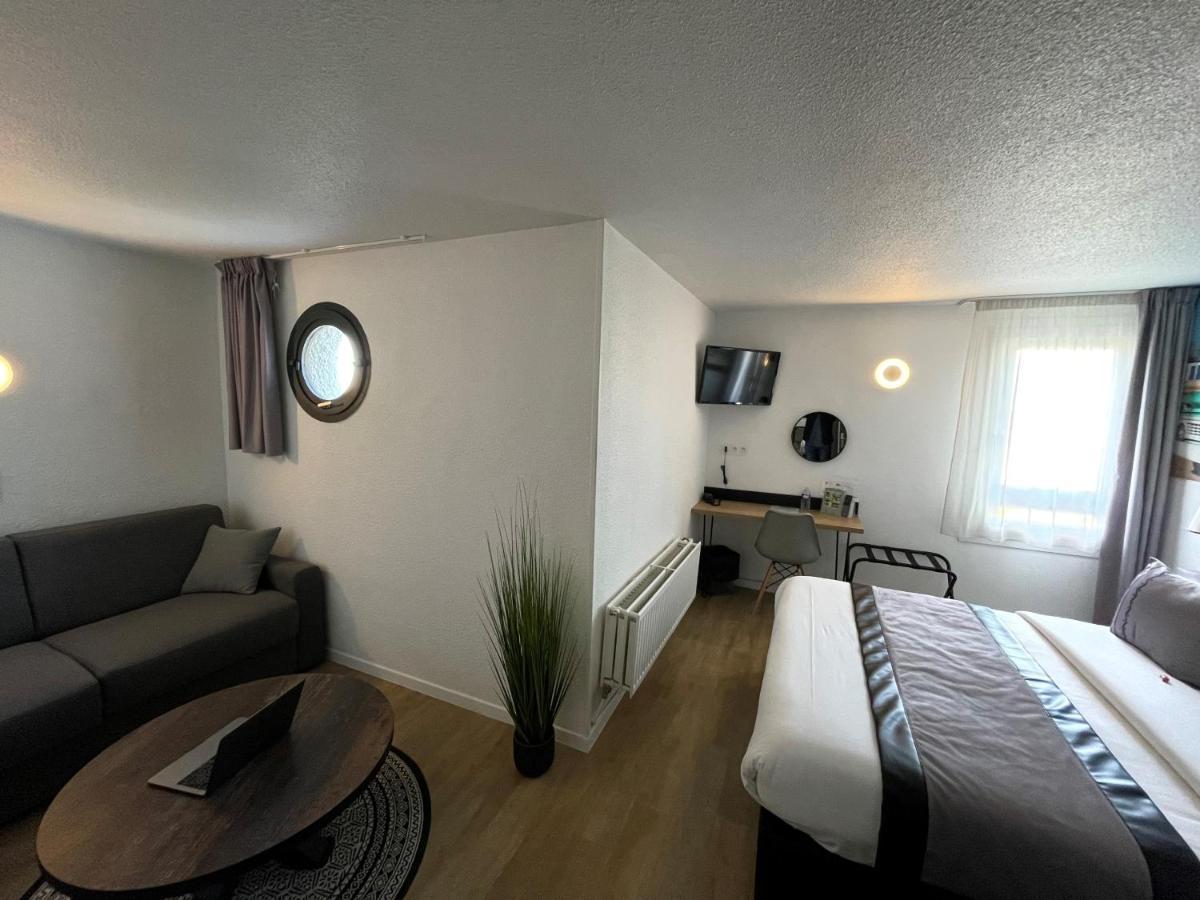 Logis Cris Hotel Et Restaurant, Lyon Sud-Est Corbas Экстерьер фото