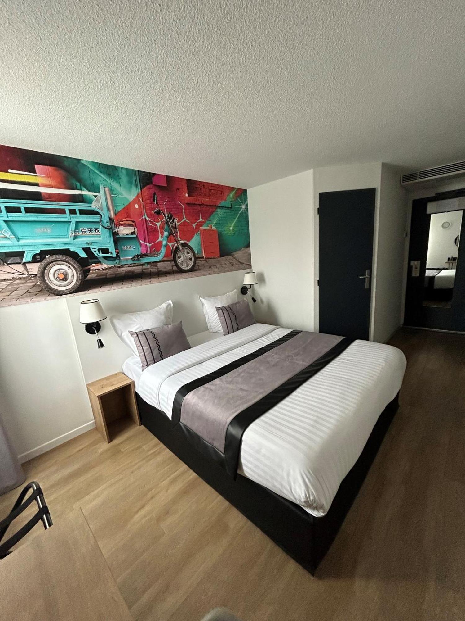 Logis Cris Hotel Et Restaurant, Lyon Sud-Est Corbas Экстерьер фото