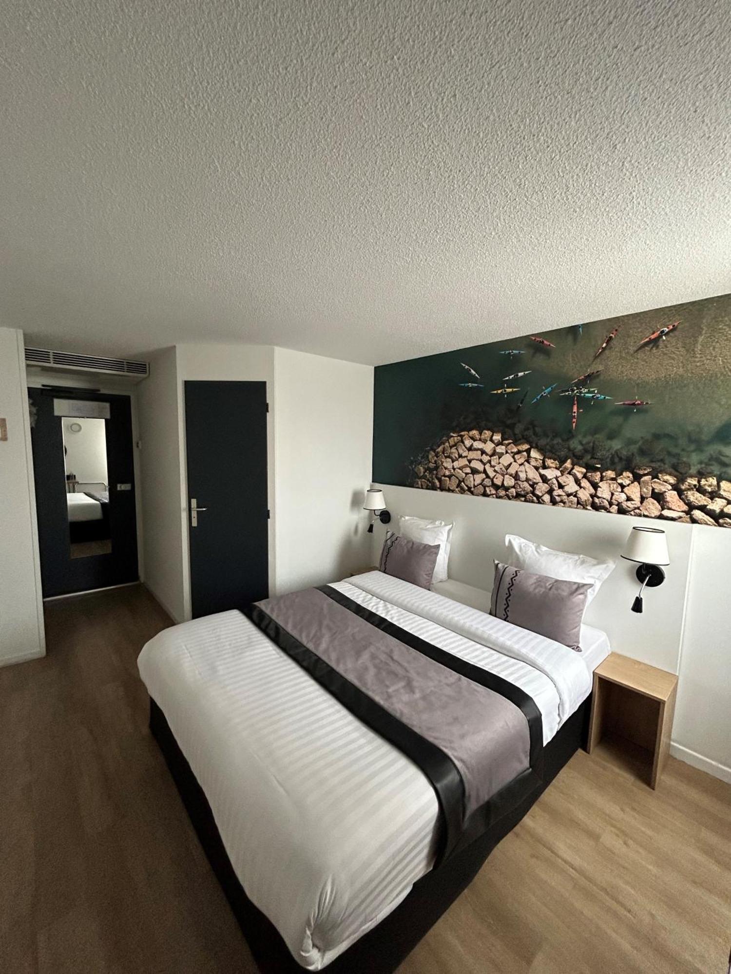 Logis Cris Hotel Et Restaurant, Lyon Sud-Est Corbas Экстерьер фото